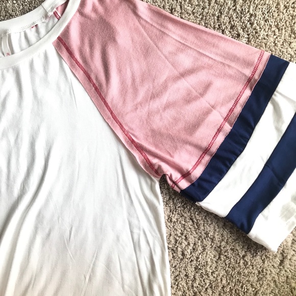 Oversized 3/4 Sleeve Raglan Top - Picture 2 of 2